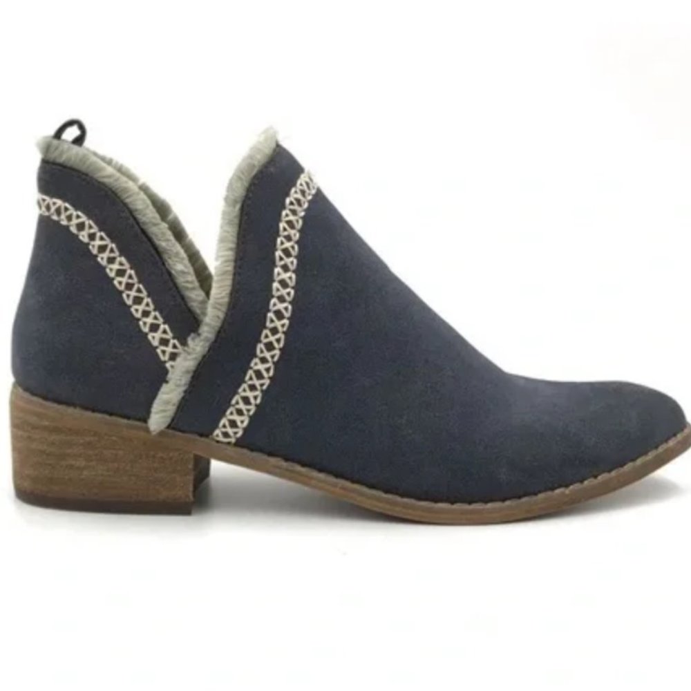 Mi.im Bethany Gray Blue Ankle Boots Size 8.5